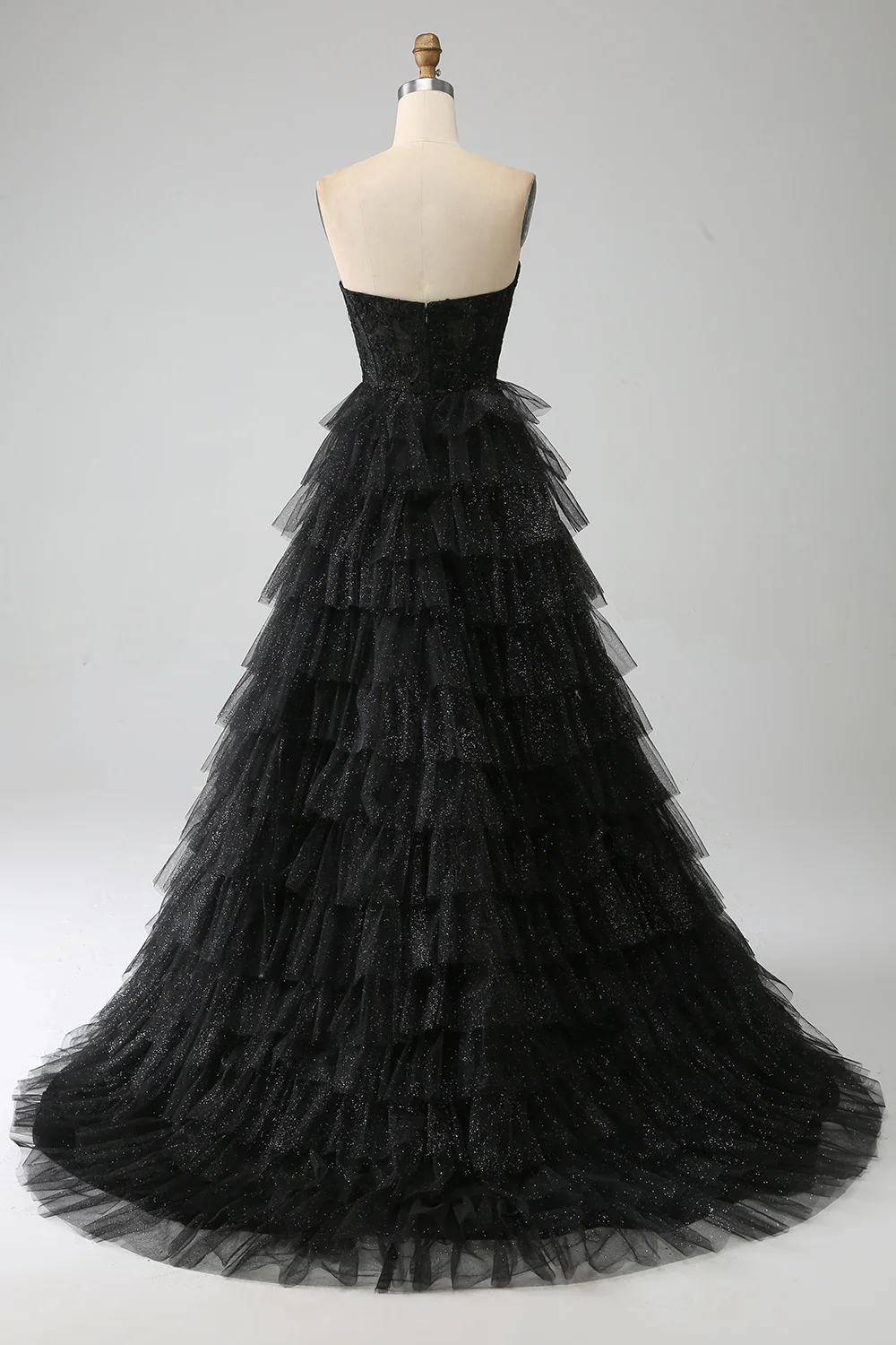 Elegant Ball Gown Sweetheart Strapless Lace Bodice Tiered Tulle Train Evening Dress