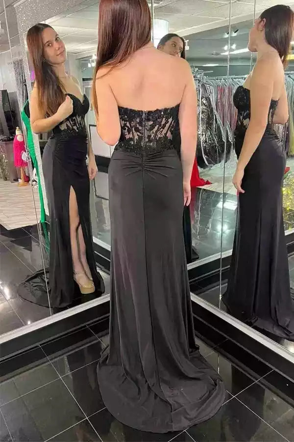 Elegant Black Lace & Jersey Mermaid Gown with Sweetheart Neck & Open Back