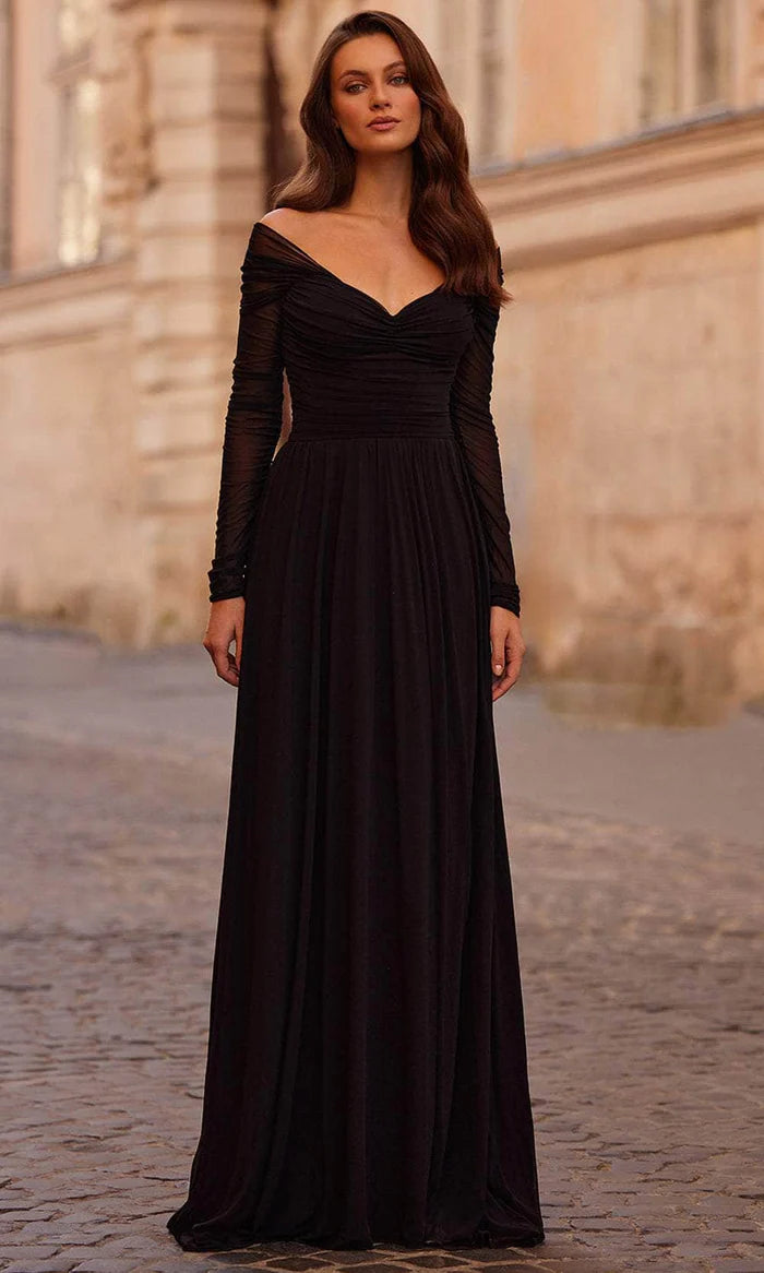 Elegant Black Mesh A-Line Off-the-Shoulder Sweetheart Neck Long Sleeve Mother of the Bride Dresses