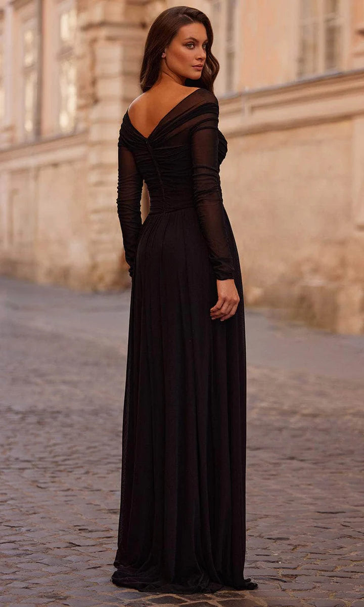 Elegant Black Mesh A-Line Off-the-Shoulder Sweetheart Neck Long Sleeve Mother of the Bride Dresses