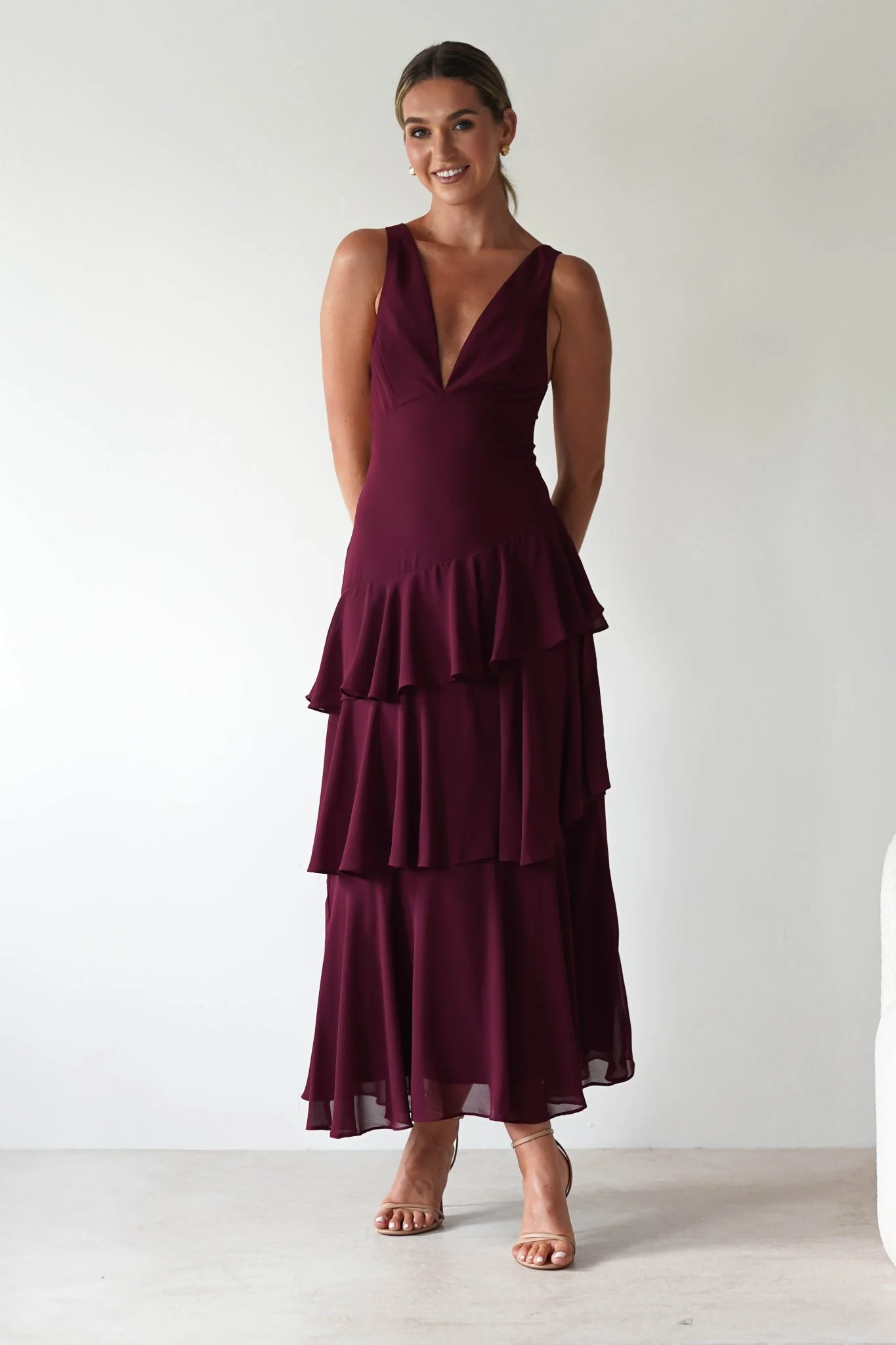 Elegant Burgundy Chiffon V-Neck Lace-Up Back Tiered Ruffle Midi Evening Dresses