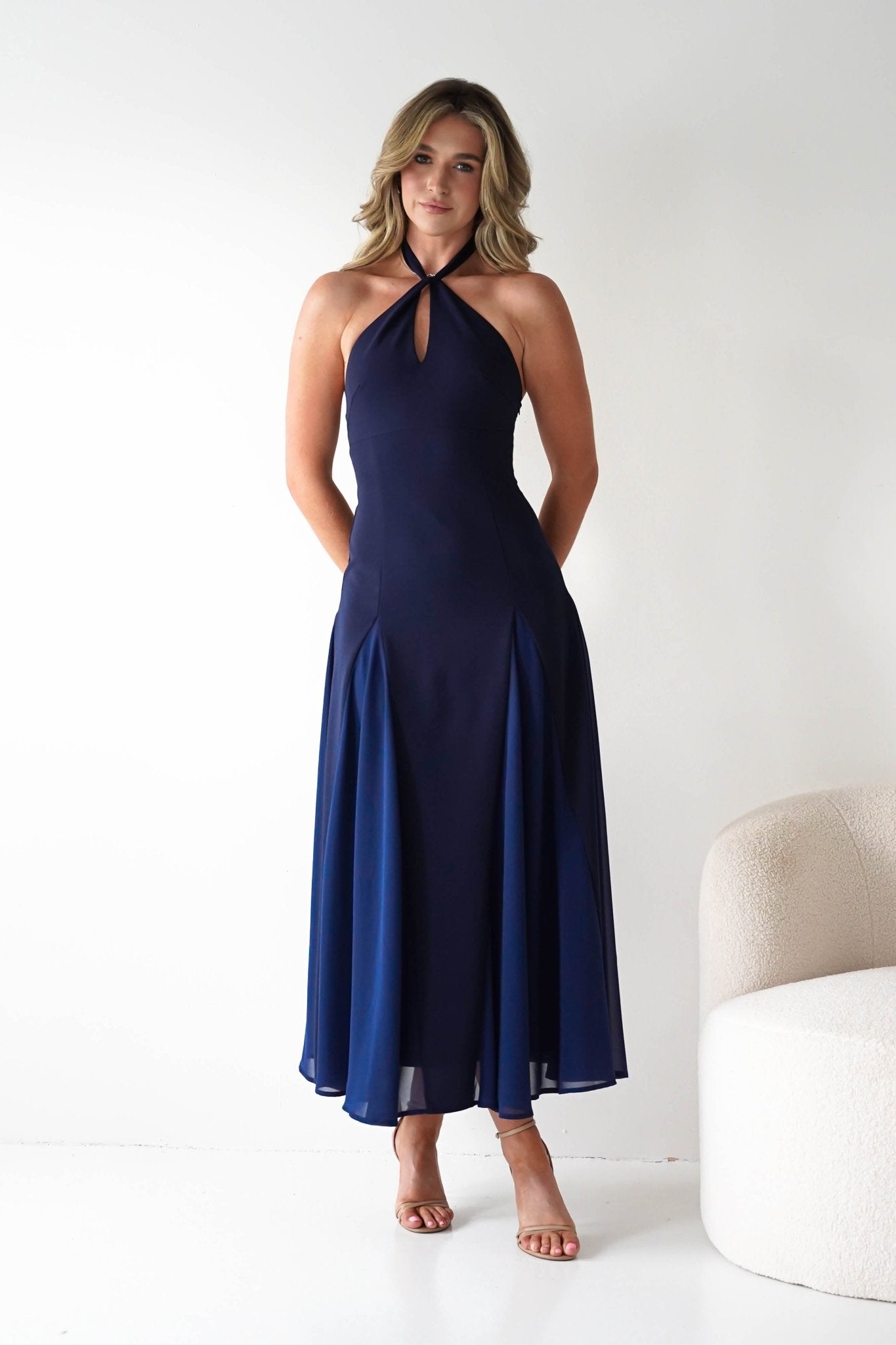 Elegant Chiffon Halter-Neck Open-Back Flared Midi Prom Dresses