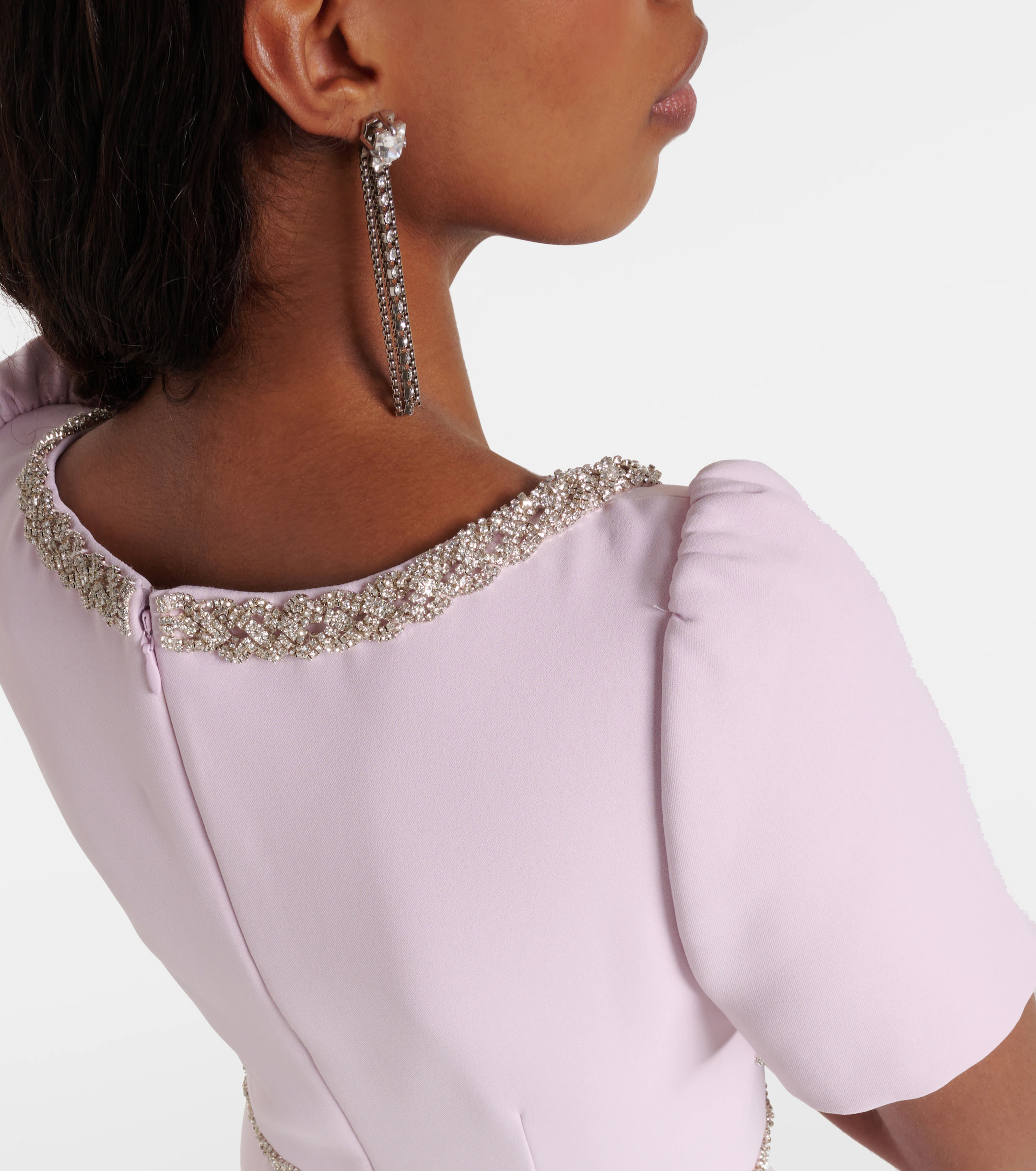 Elegant Column Gown Scoop Neck Short Sleeves Keyhole Back Floor Length Formal Evening Dress