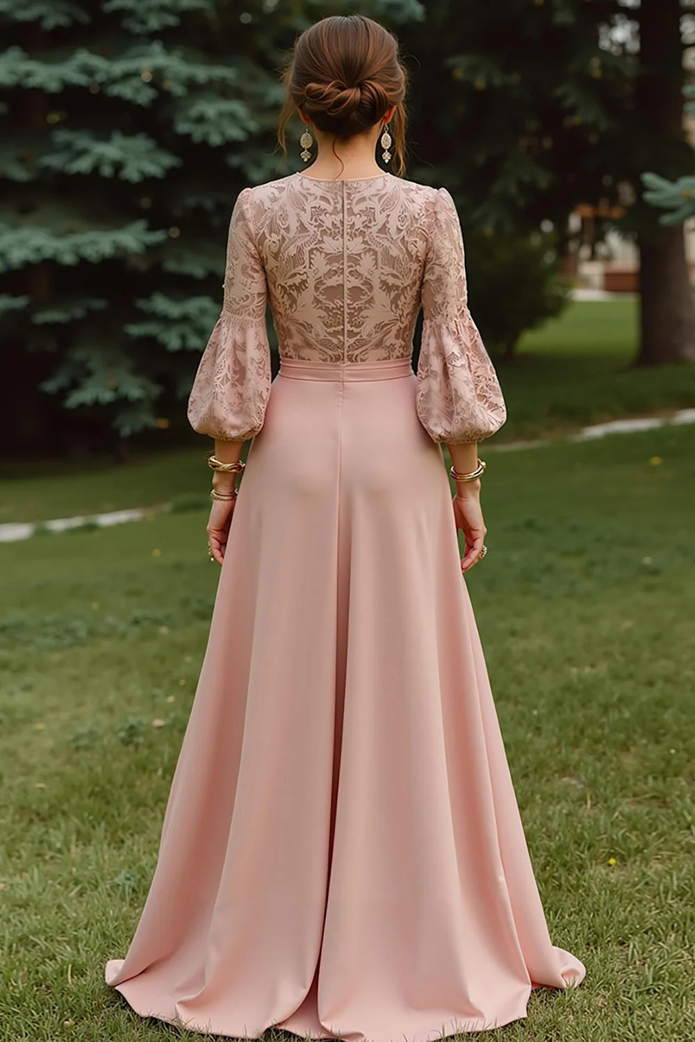 Elegant Fitted A-Line Round Neck Long Sleeve Back Zipper Floor-Length Mother of the Bride Dresses