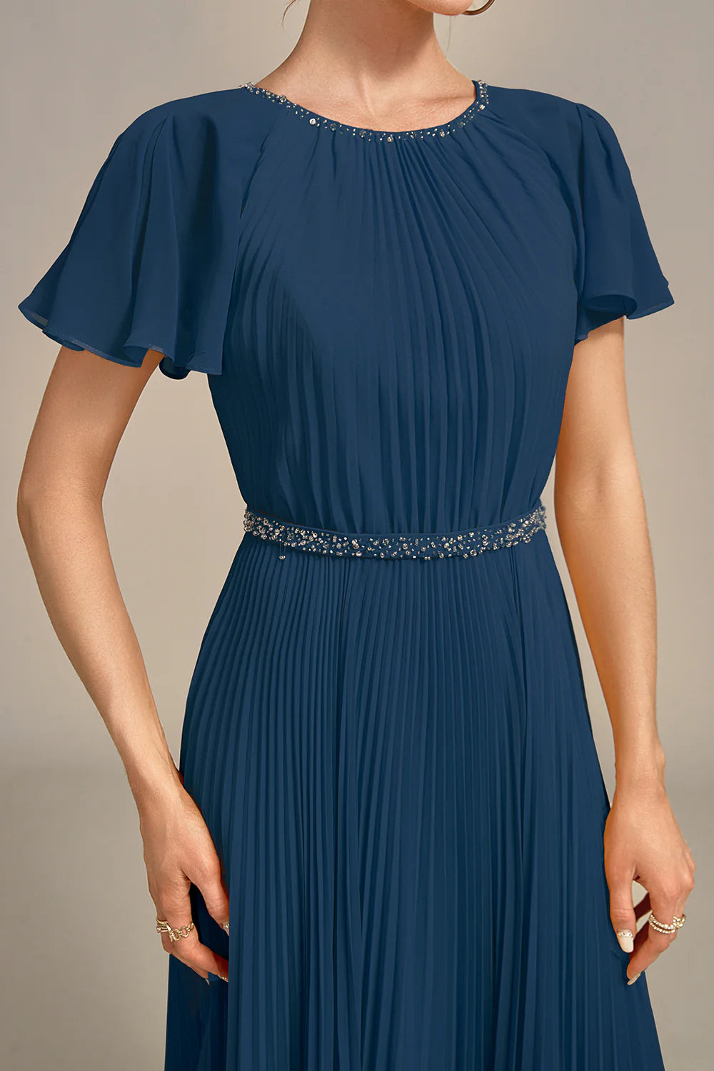 Elegant Fitted A-Line Round Neck Short Sleeve Back Zipper Floor-Length Mother of the Bride Dresses