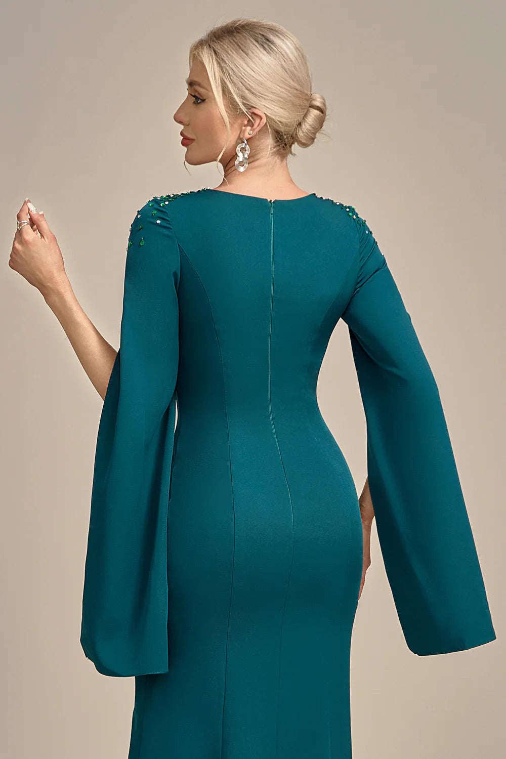 Elegant Fitted Mermaid Round Neck Long Sleeve Back Zipper Floor-Length Mother of the Bride Dresses