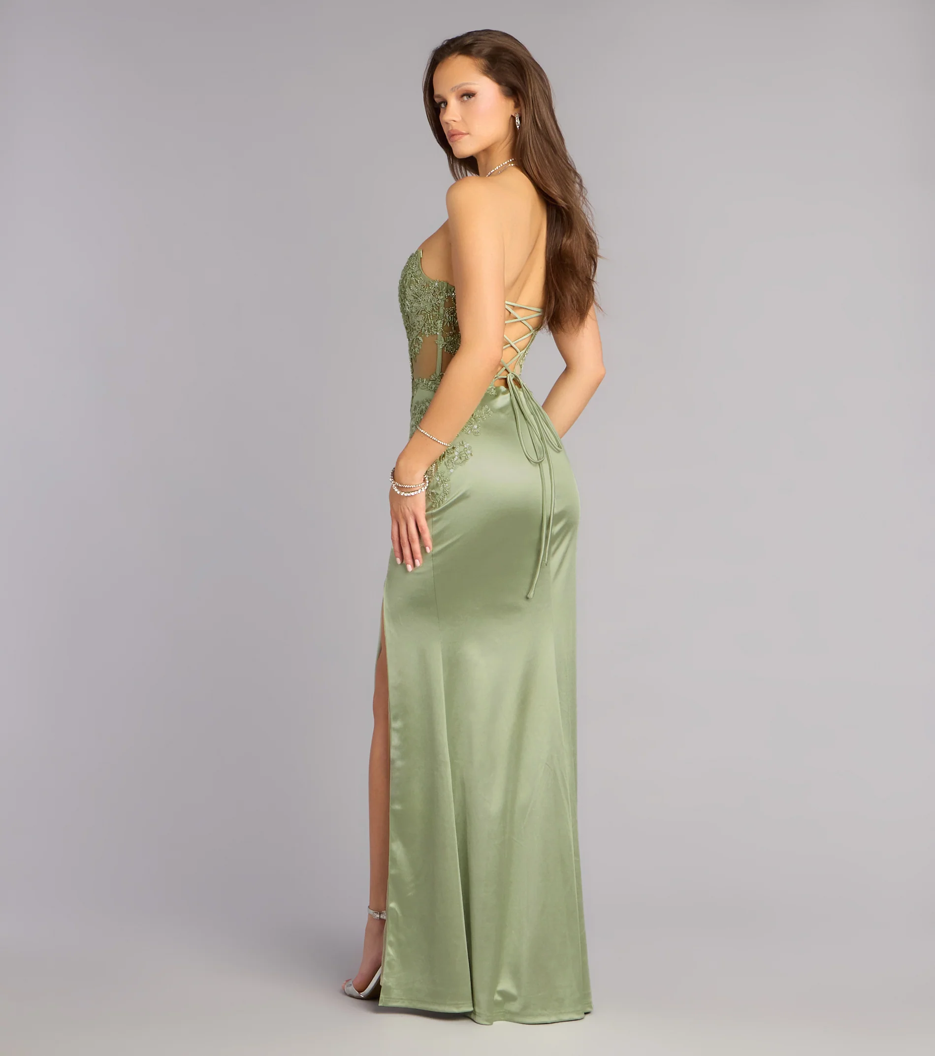 Elegant Fitted Mermaid Sweetheart Neck Strapless Lace-Up Back Lace Applique Prom Dresses