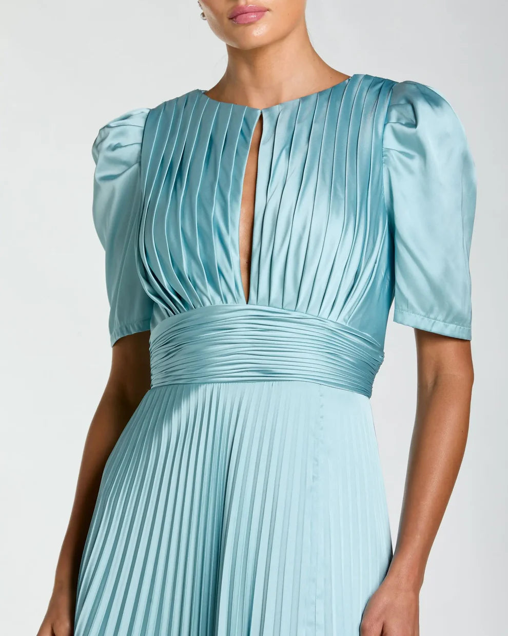 Elegant Flowy A-Line Round Neck Puff Short Sleeve Ruched Back Maxi Formal Evening Dress