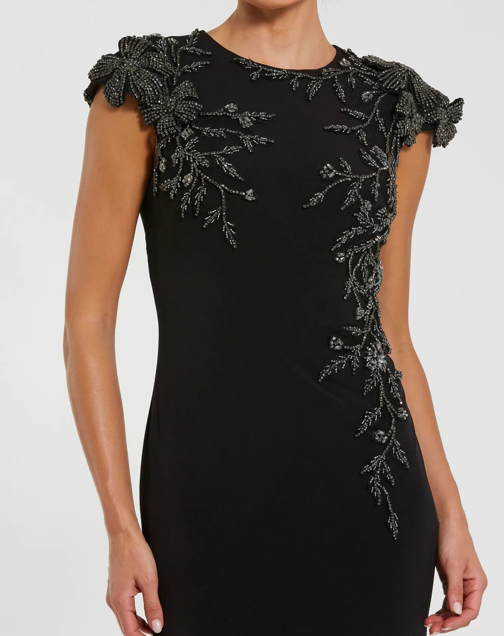 Elegant Form-Fitting Round Neck Cap Sleeve Beaded Back Jersey Maxi Evening Dress
