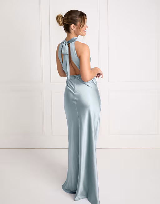 Elegant Halter-Neck Bow-Back Floor-Length Mermaid Satin Bridesmaid Dress
