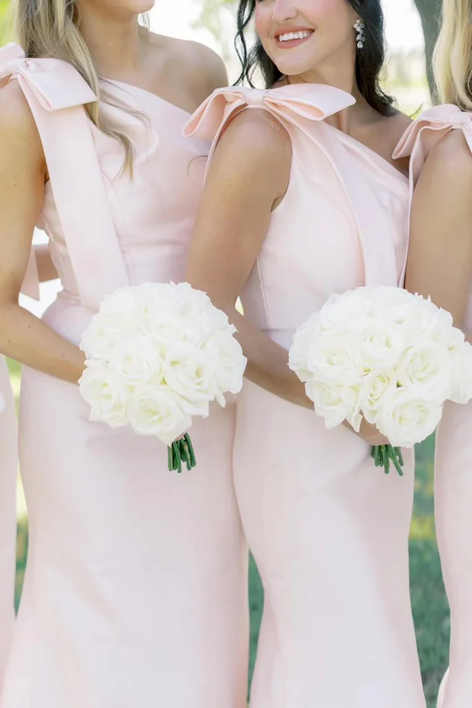 Elegant Mermaid One-Shoulder Bow Detail Satin Bridesmaid Dress