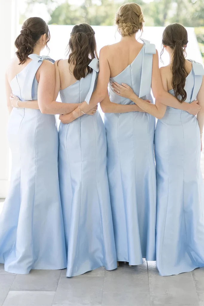 Elegant Mermaid One-Shoulder Bow Detail Satin Bridesmaid Dress