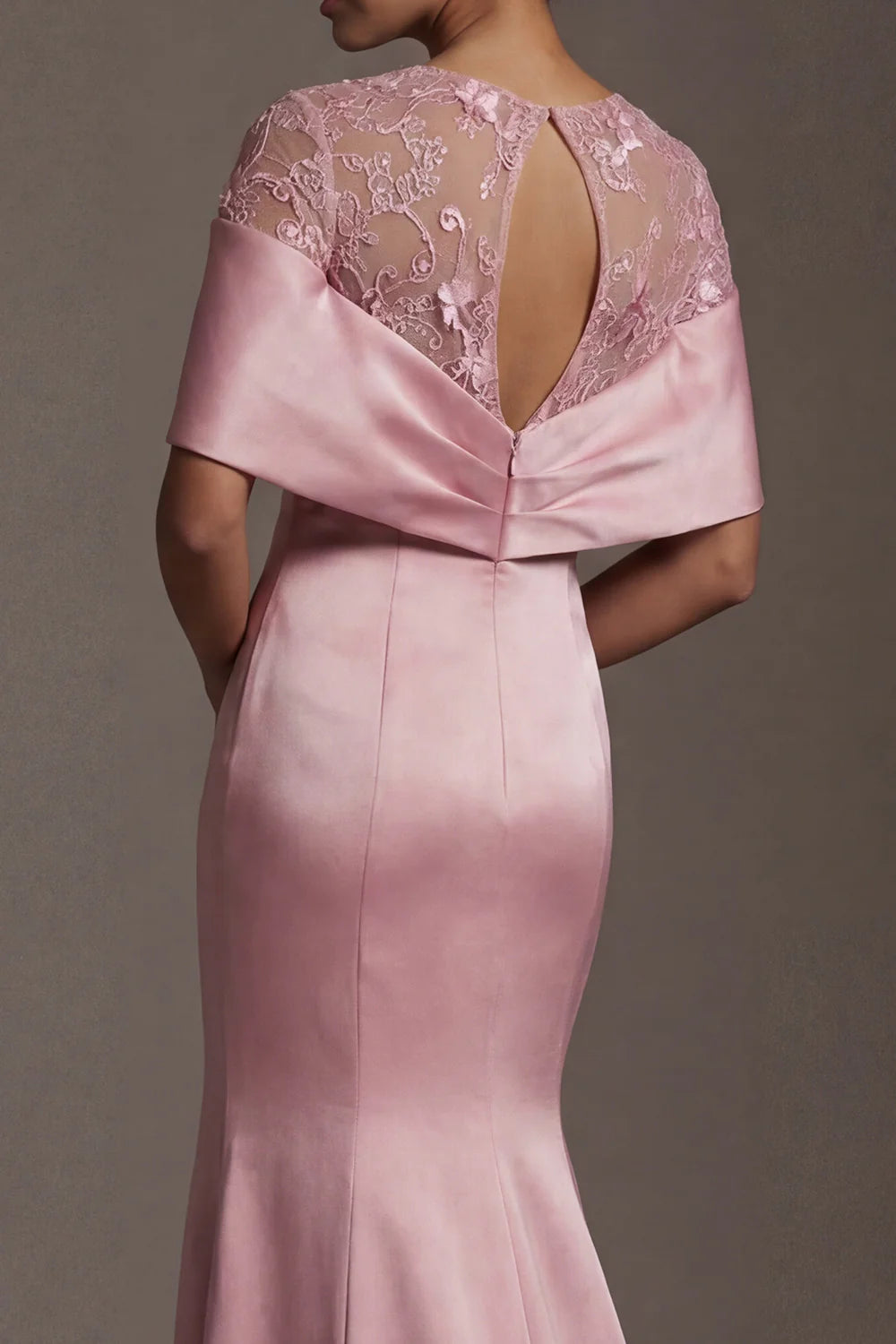 Elegant Mermaid Round Neck Off-the-Shoulder Lace Applique Floor Length Mother of the Bride Dress