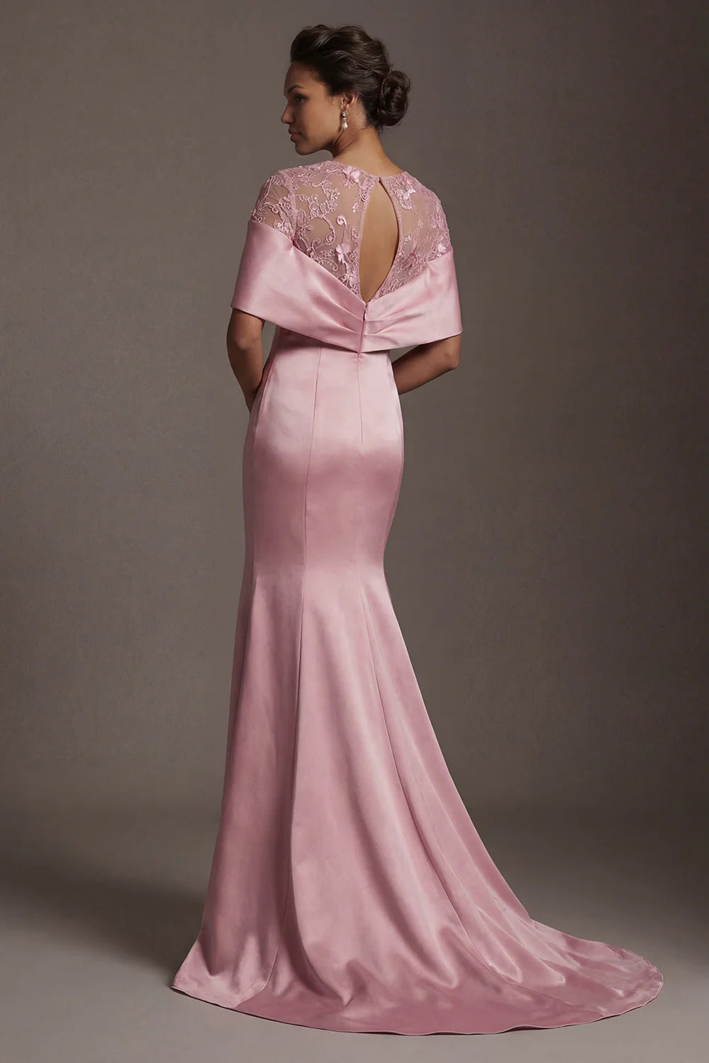 Elegant Mermaid Round Neck Off-the-Shoulder Lace Applique Floor Length Mother of the Bride Dress