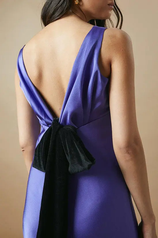 Elegant Midi V Neck Sleeveless Bow Back Bias Cut Satin Evening Dress
