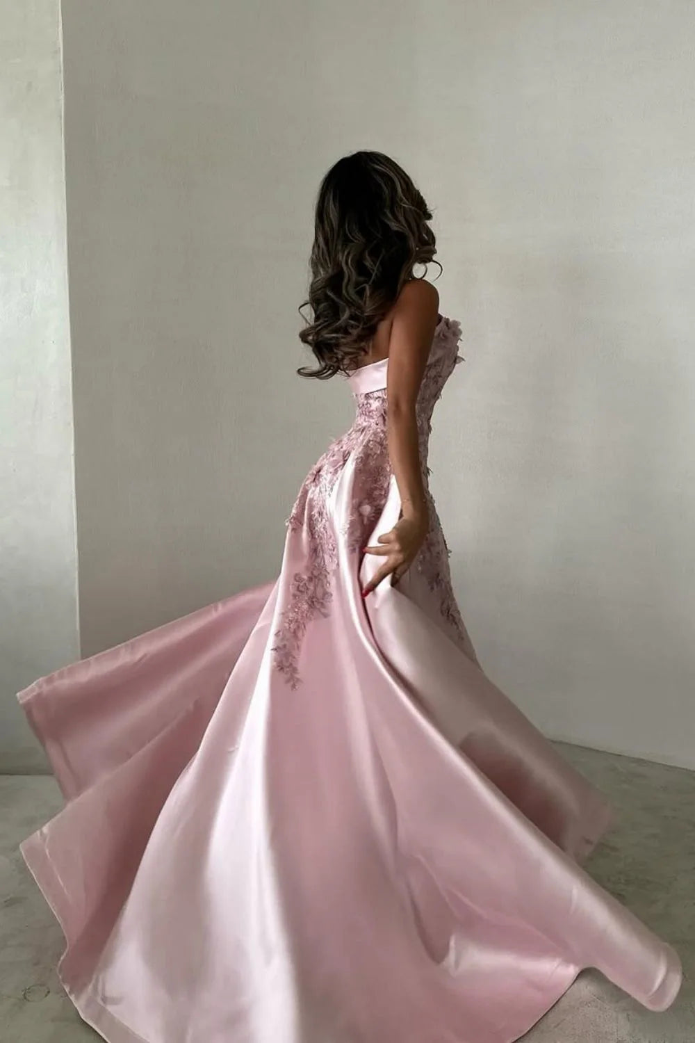 Elegant Pink A-Line Strapless Satin Full Of Charm Prom Dress