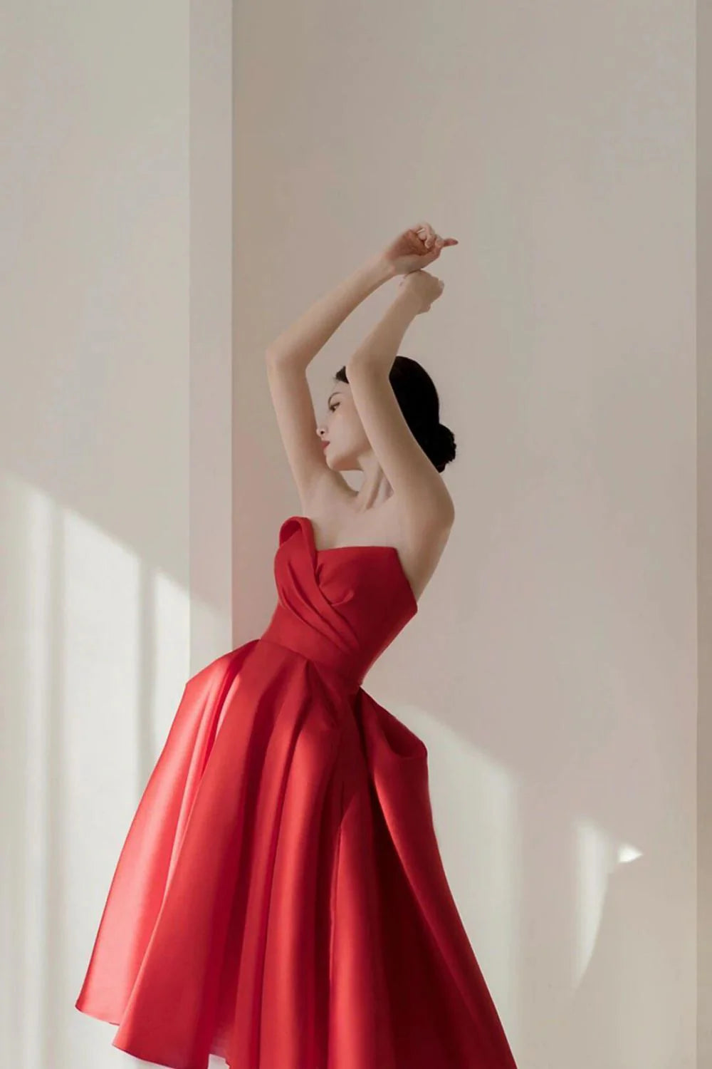 Elegant Red A-line Retract Your Waist Homecoming Dress
