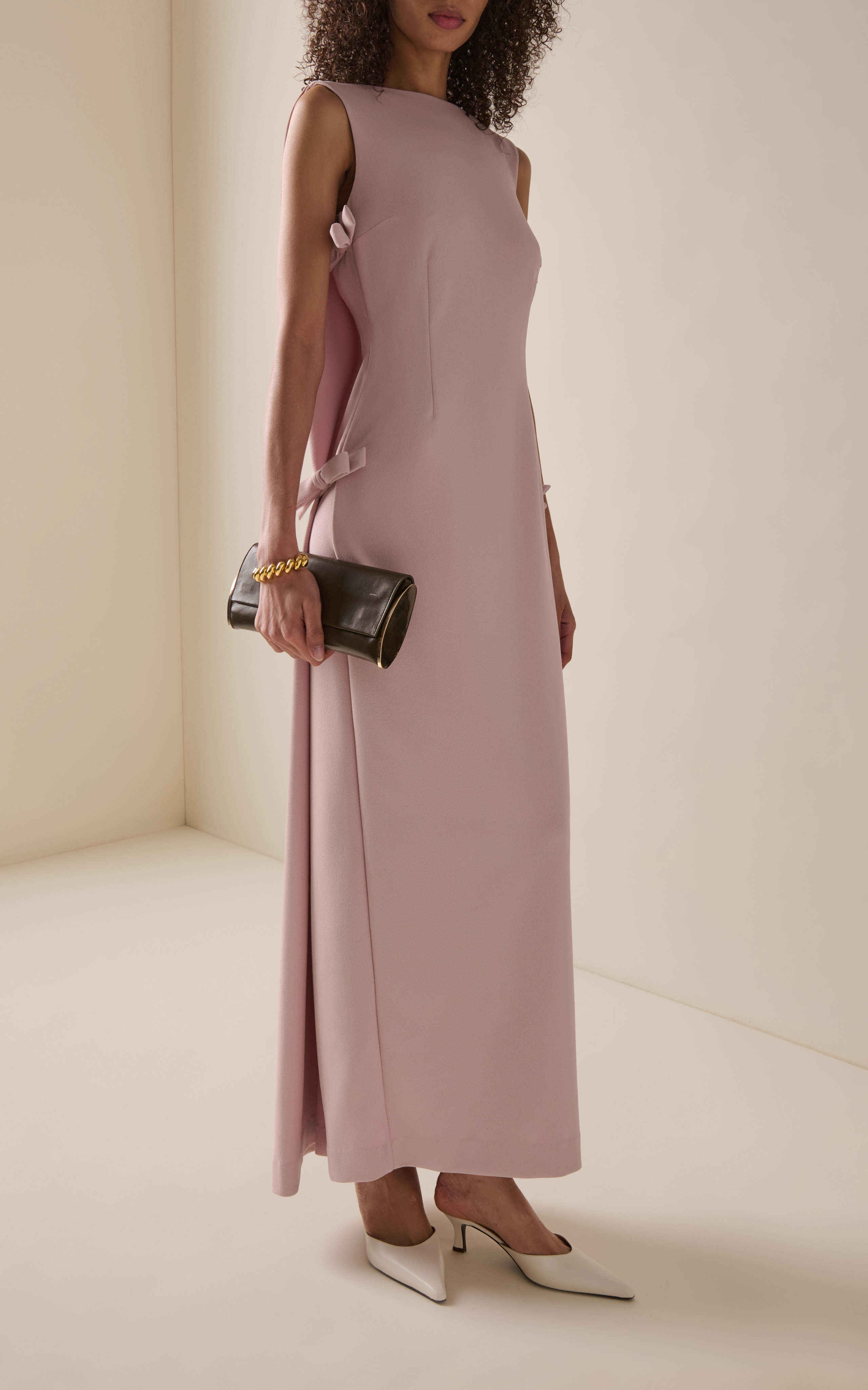 Elegant Refined Sheath Boat Neck Sleeveless Scoop Back Maxi Length Evening Dress