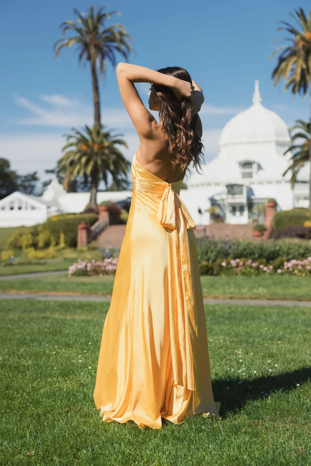 Elegant Satin A-Line Gown Halter Neck Sleeveless Zipper Back Floor-Length Evening Dresses