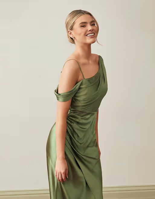 Elegant Satin Bridesmaid Dress Asymmetrical Neck Off-Shoulder Sleeveless Ruched Floor-Length
