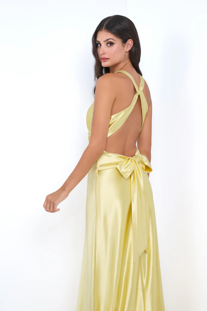 Elegant Satin Halter Neck Twisted Waist Cutout Back Bow Detail Maxi Prom Dress