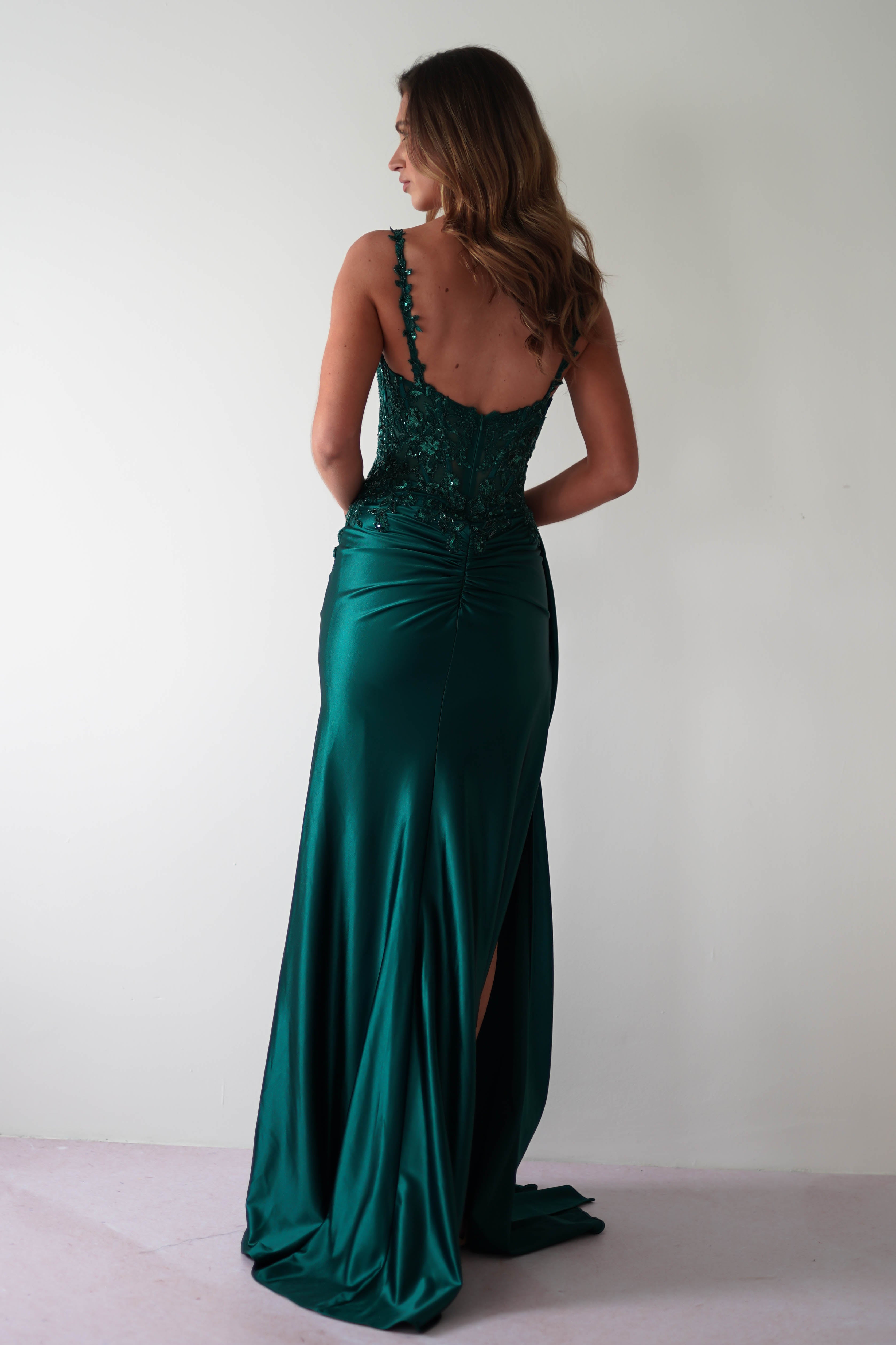 Elegant Satin Mermaid Spaghetti-Strap Lace-Appliqué Train Prom Dresses