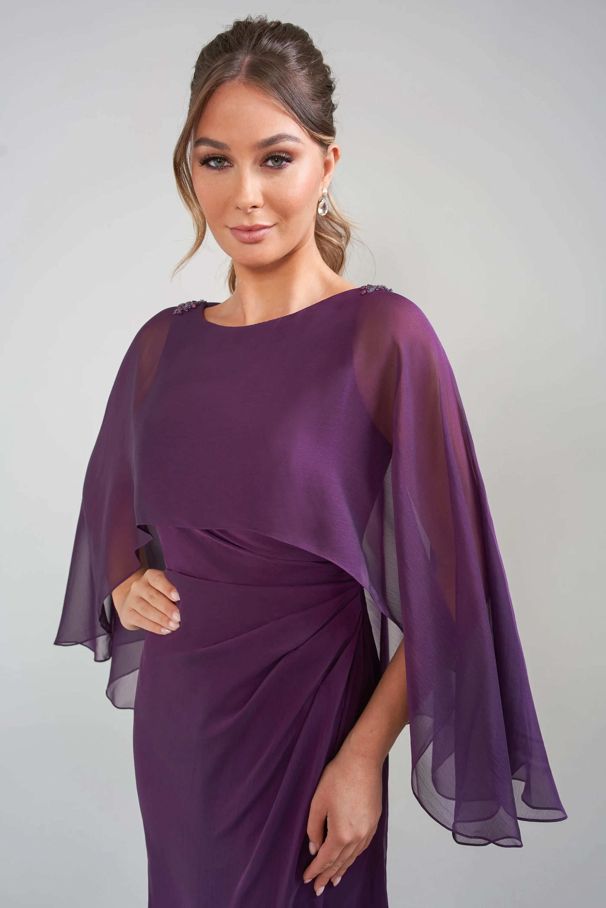 Elegant Sheath Boat-Neck Cape-Sleeve Straight-Back Floor-Length Mother of the Bride Dress
