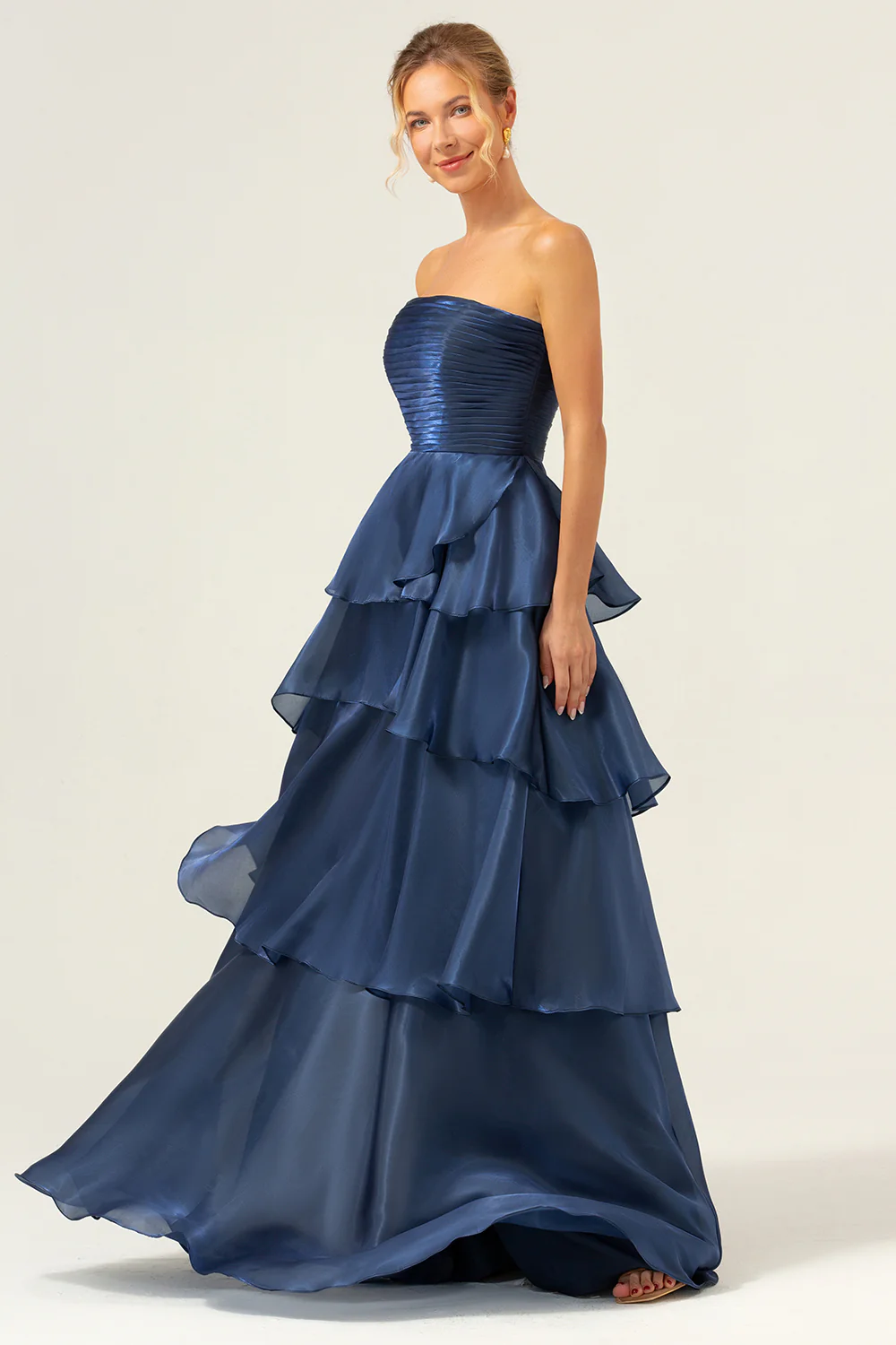 Elegant Strapless Tiered Satin Evening Dress with Ruched Bodice and Floor-Length Train