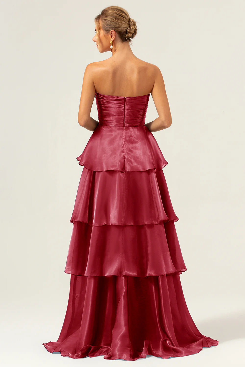 Elegant Strapless Tiered Satin Evening Dress with Ruched Bodice and Floor-Length Train