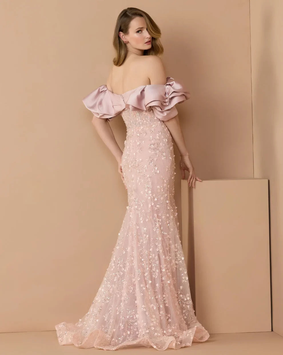Elegant Voluminous Mermaid Silhouette Off-the-Shoulder Ruffle Sleeve Sequin Maxi Evening Dress