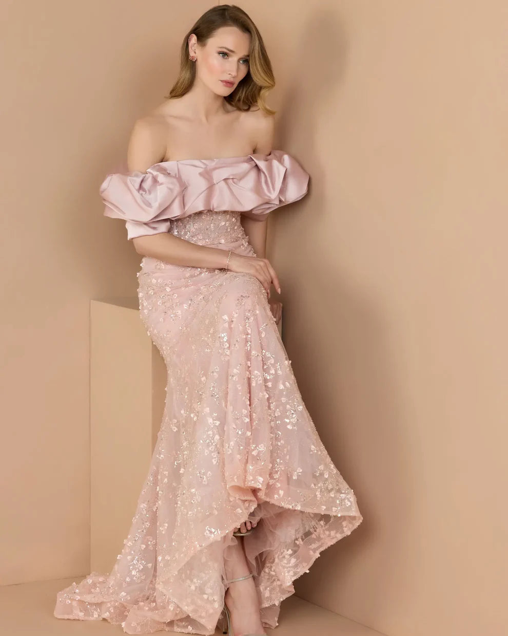 Elegant Voluminous Mermaid Silhouette Off-the-Shoulder Ruffle Sleeve Sequin Maxi Evening Dress