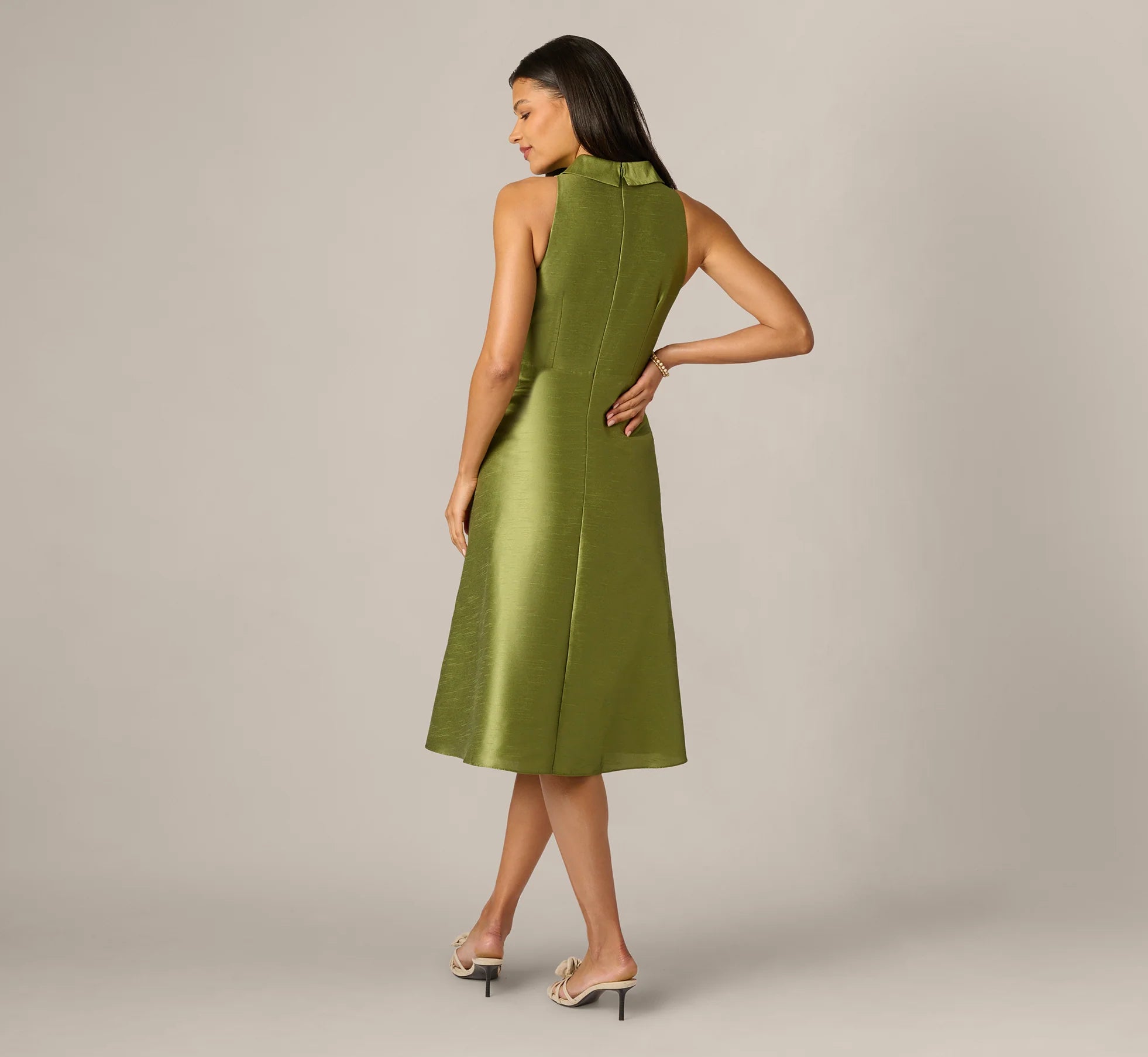 Elegant A-Line Collared V-Neck Sleeveless Midi Mother of the Bride Dress with Tie Waist and Pockets
