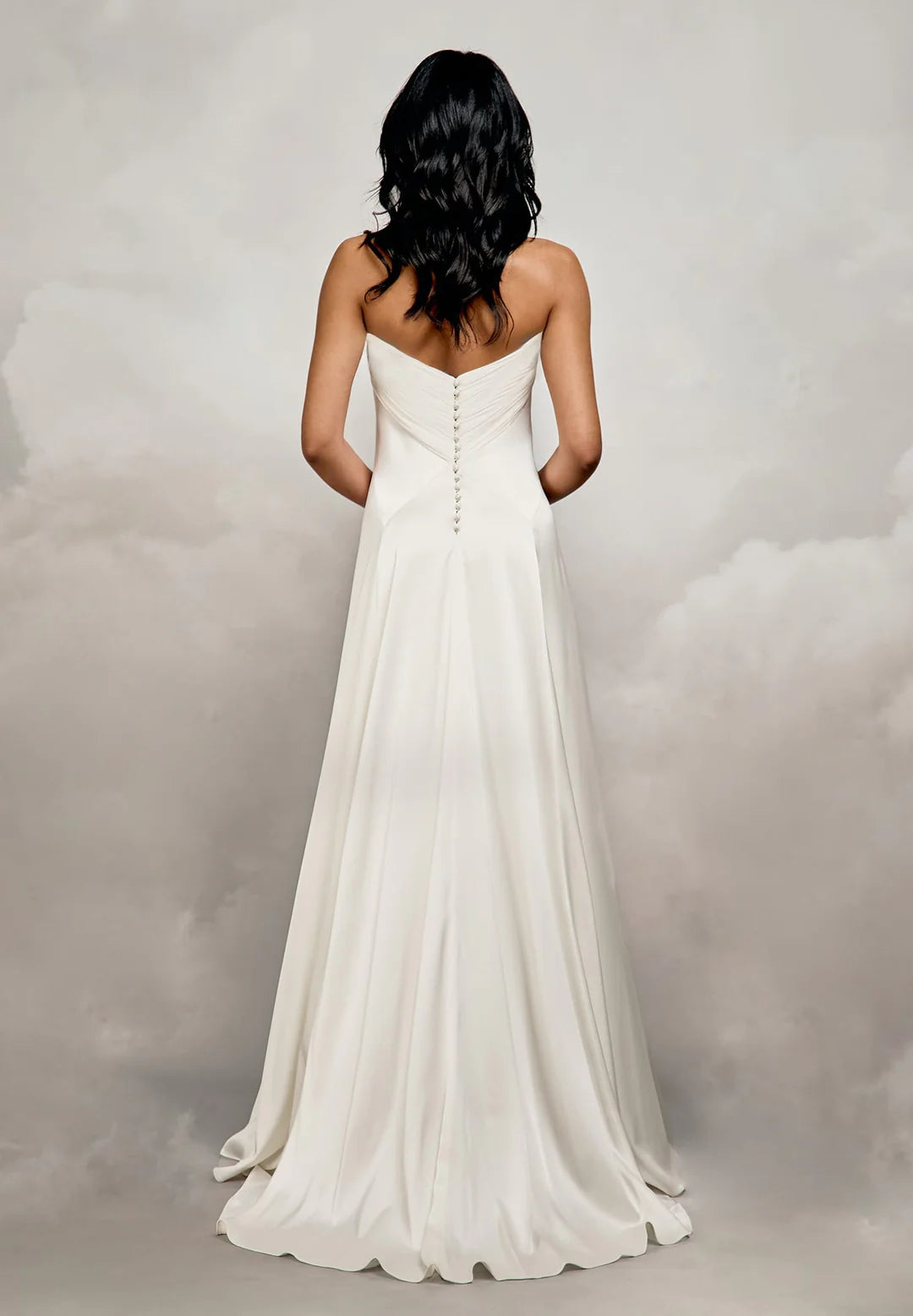 Elegant A-Line Halter Neck Sleeveless Open Back Floor-Length Satin Bridal Wedding Dresses for Modern Brides
