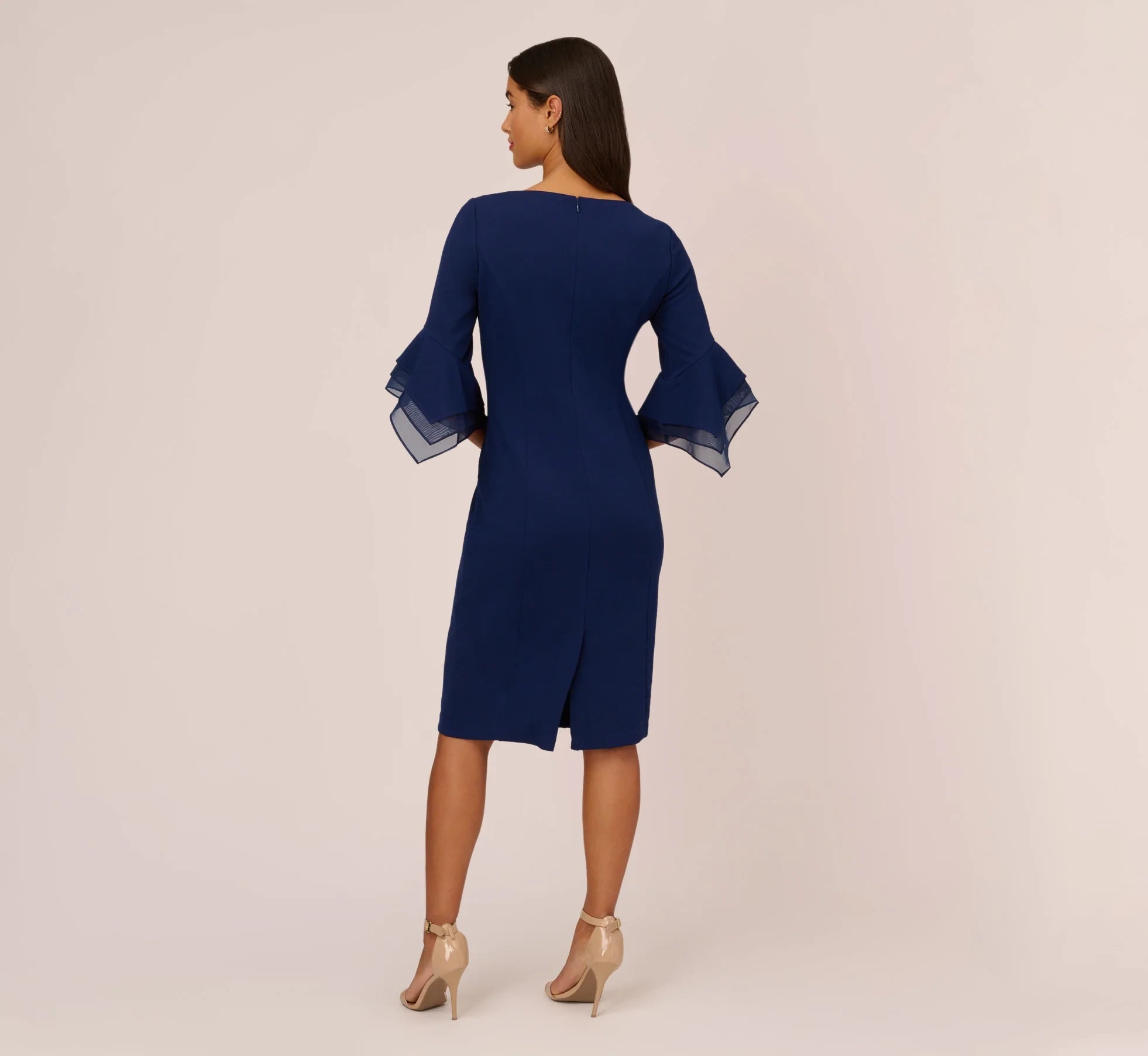 Elegant Crepe Sheath Bateau Neck 3/4 Bell Sleeve Knee-Length Mother of the Bride Dresses