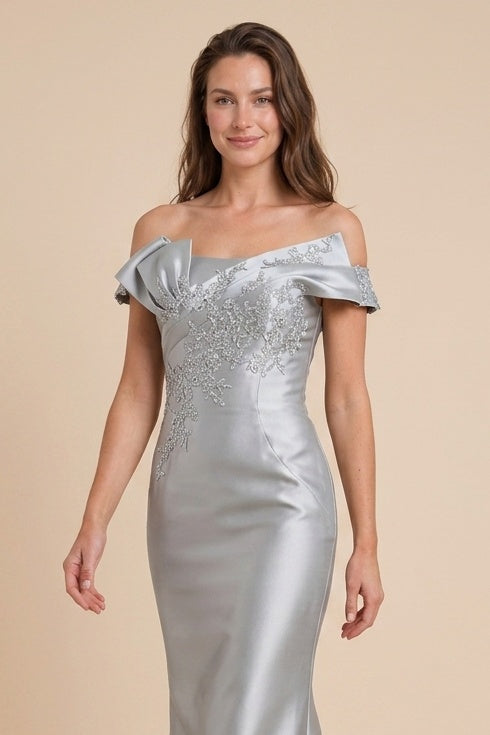 Elegant Mermaid Draped Off-Shoulder Short Sleeve Zipper Back Floor-Length Gown Mother of the Bride Dresses