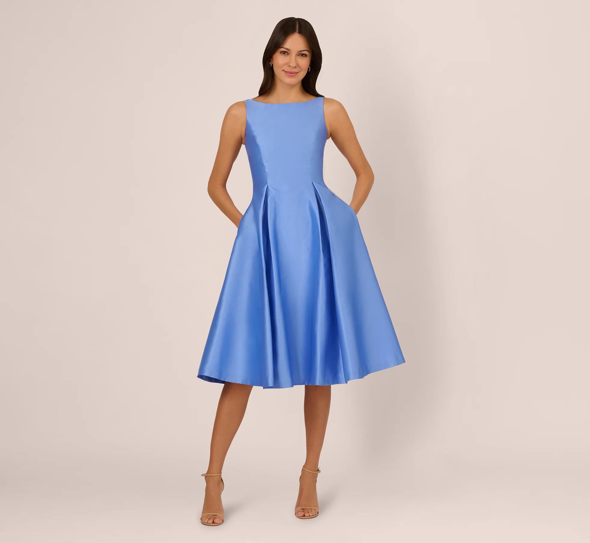 Elegant Sheath Boat Neck Short Sleeves Zipper Back Knee-Length Mother of the Bride Dresses