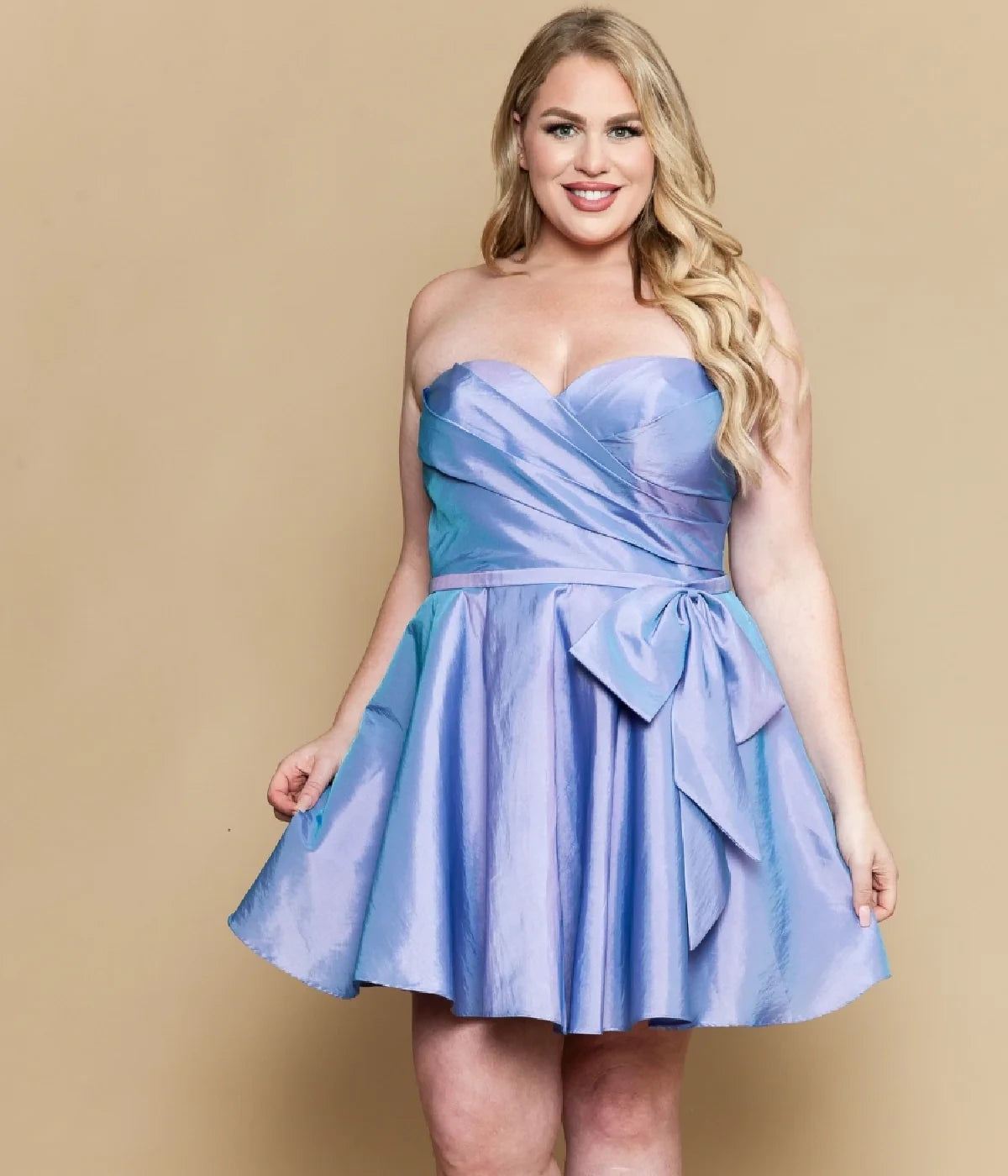 Elegant Shimmering Plus Size A-Line Sweetheart Strapless Sleeveless Lace-Up Back Short Homecoming Dresses