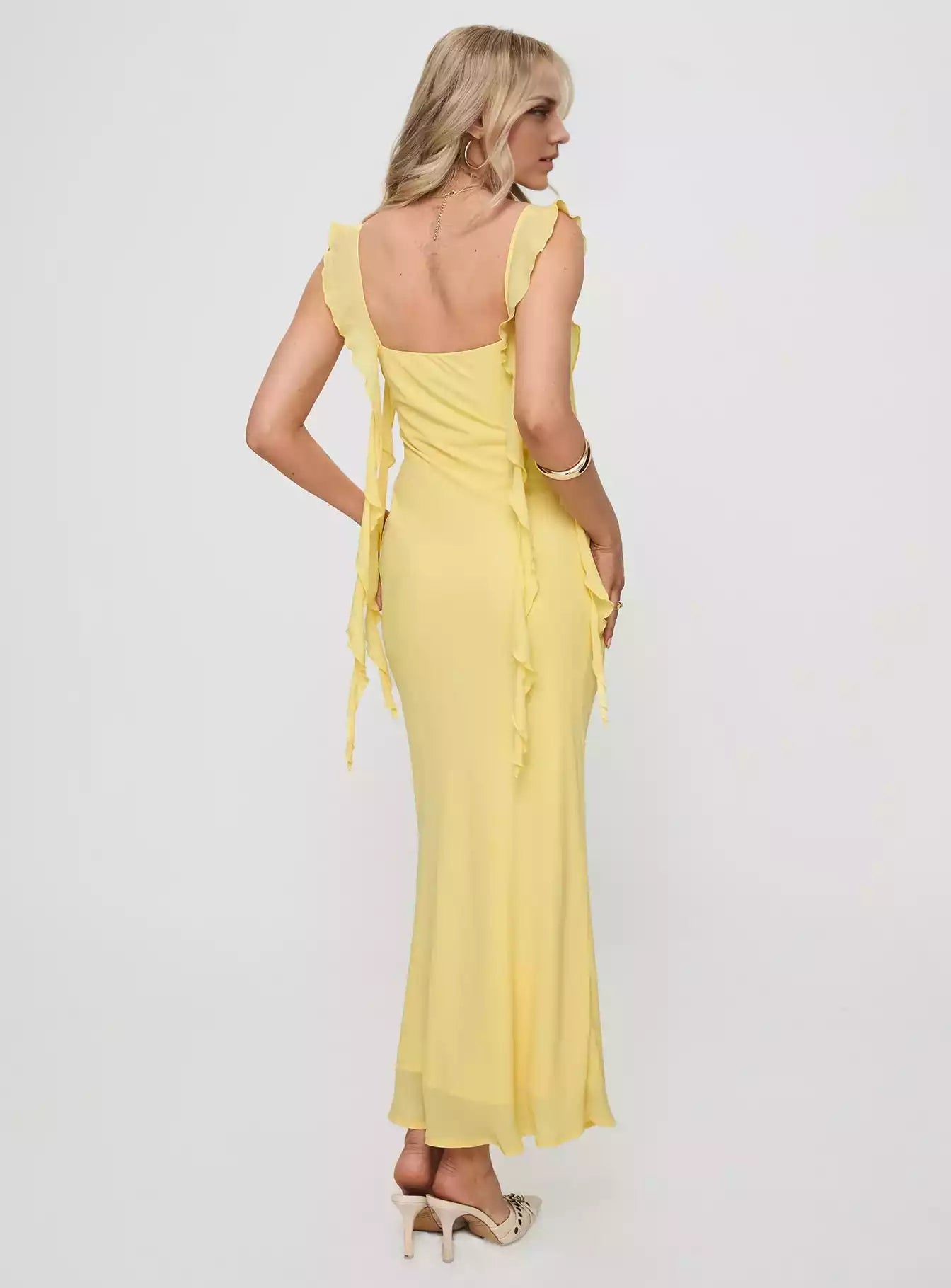 Elegant chest pleat details, hidden zipper on the side, ruffle edge shoulder strap, fully lined Prom Dresses