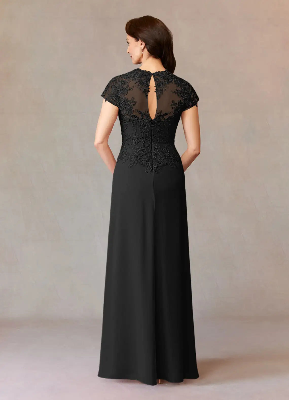 Elegant lace-and-chiffon V-neck cap-sleeve draped mermaid floor-length mother of the bride dress