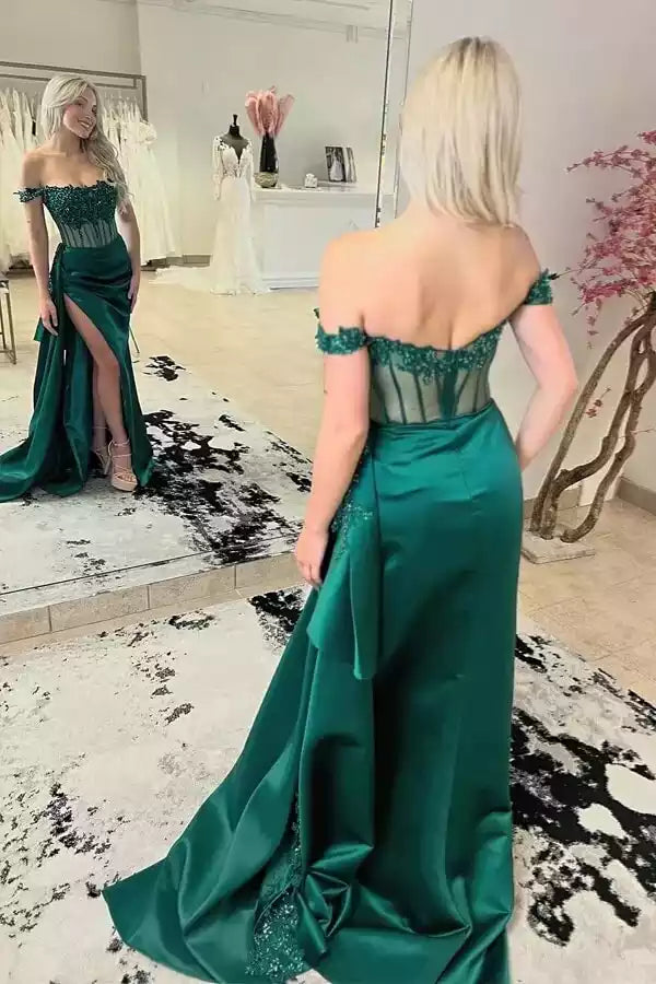 Enchanting Emerald Green Satin Mermaid Gown with Off-the-Shoulder Lace Bodice & High Slit