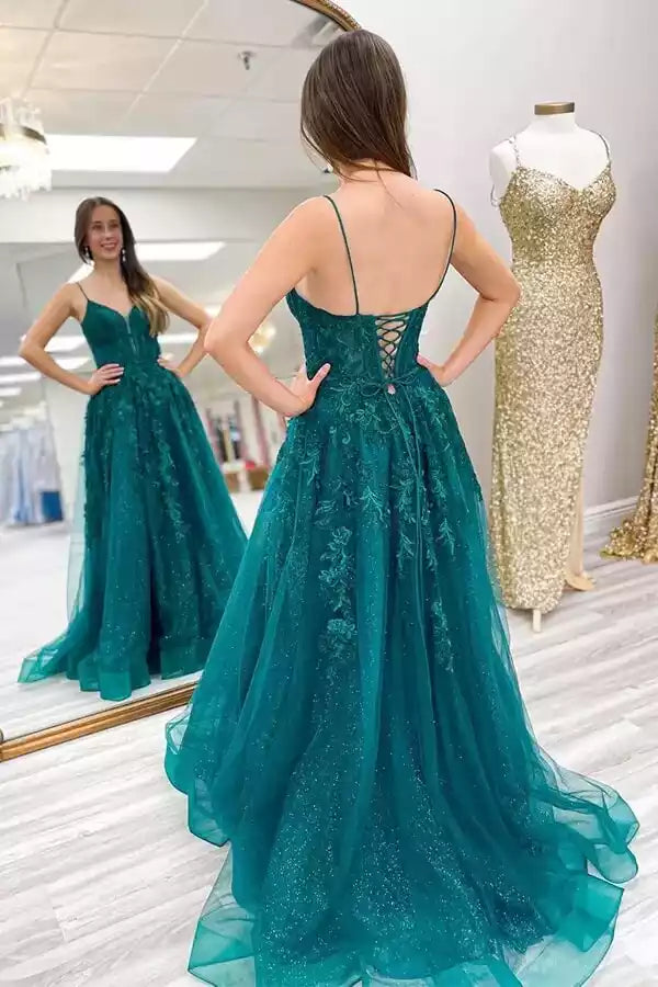 Enchanting Emerald Green Tulle Ball Gown with Lace Appliqué & Lace-Up Back
