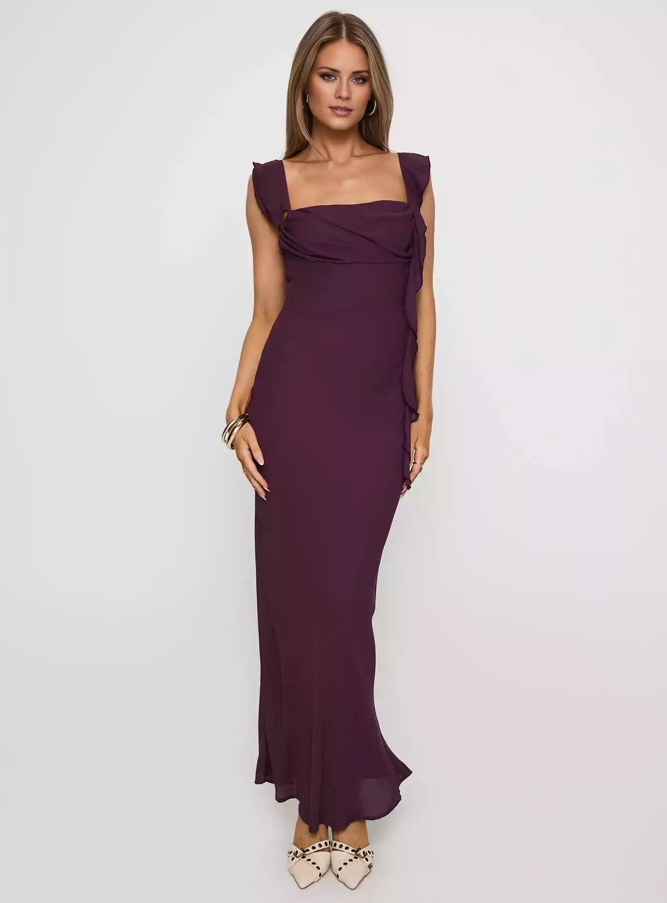 Exquisite ruffle edge pleats, hidden zipper on the side, fixed shoulder straps, fully lined Prom Dresses