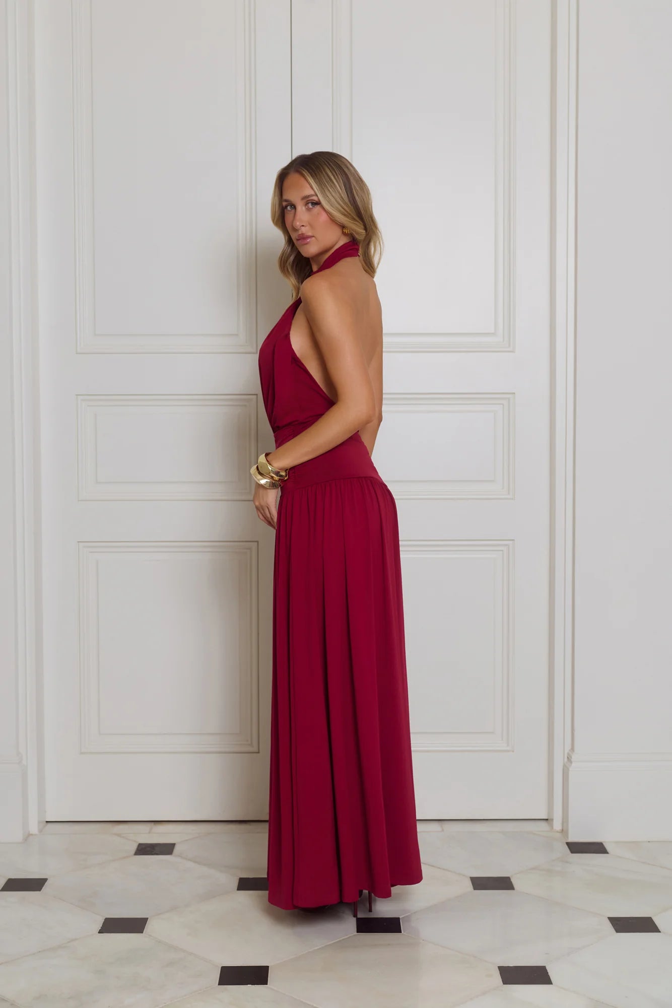 Flowy Maxi Halter-Neck Open-Back Floor-Length Evening Dress