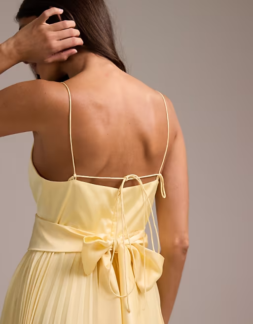 Flowy Pleated A-Line V-Neck Spaghetti-Strap Tie-Back Floor-Length Bridesmaid Dress