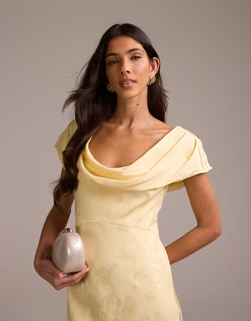 Flowy Pleated A-Line V-Neck Spaghetti-Strap Tie-Back Floor-Length Bridesmaid Dress