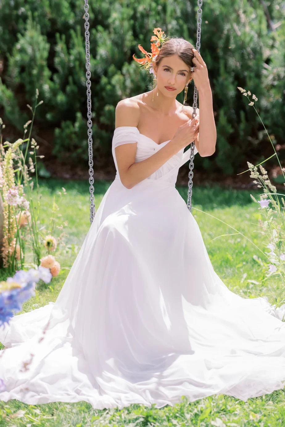 Flowy Beach Chiffon A-Line Off-Shoulder Sweetheart Draped Open Back Floor-Length Wedding Dresses