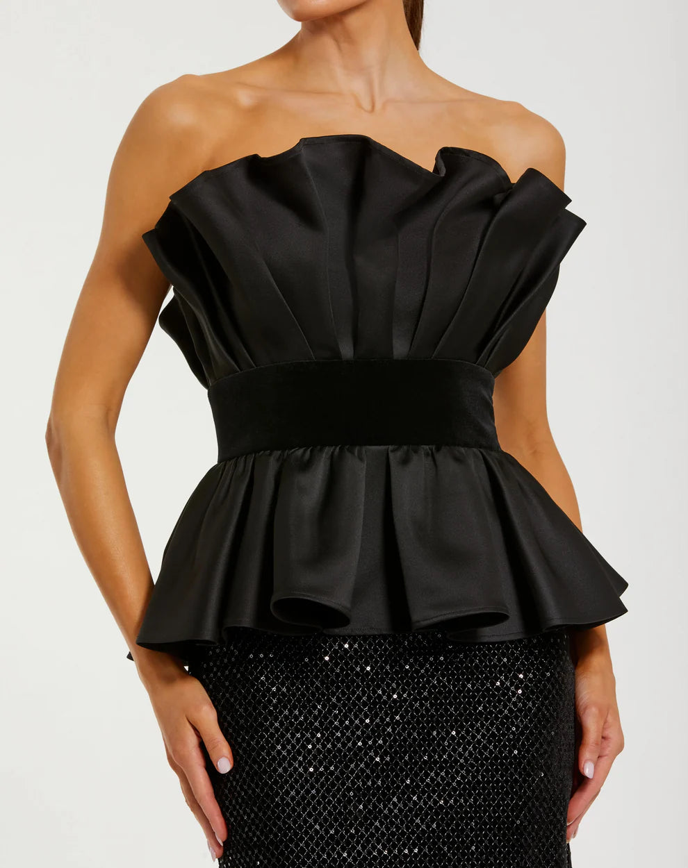 Glamorous Black Mermaid Gown Strapless Sleeveless Zipper Back High Slit Floor-Length Evening Dresses