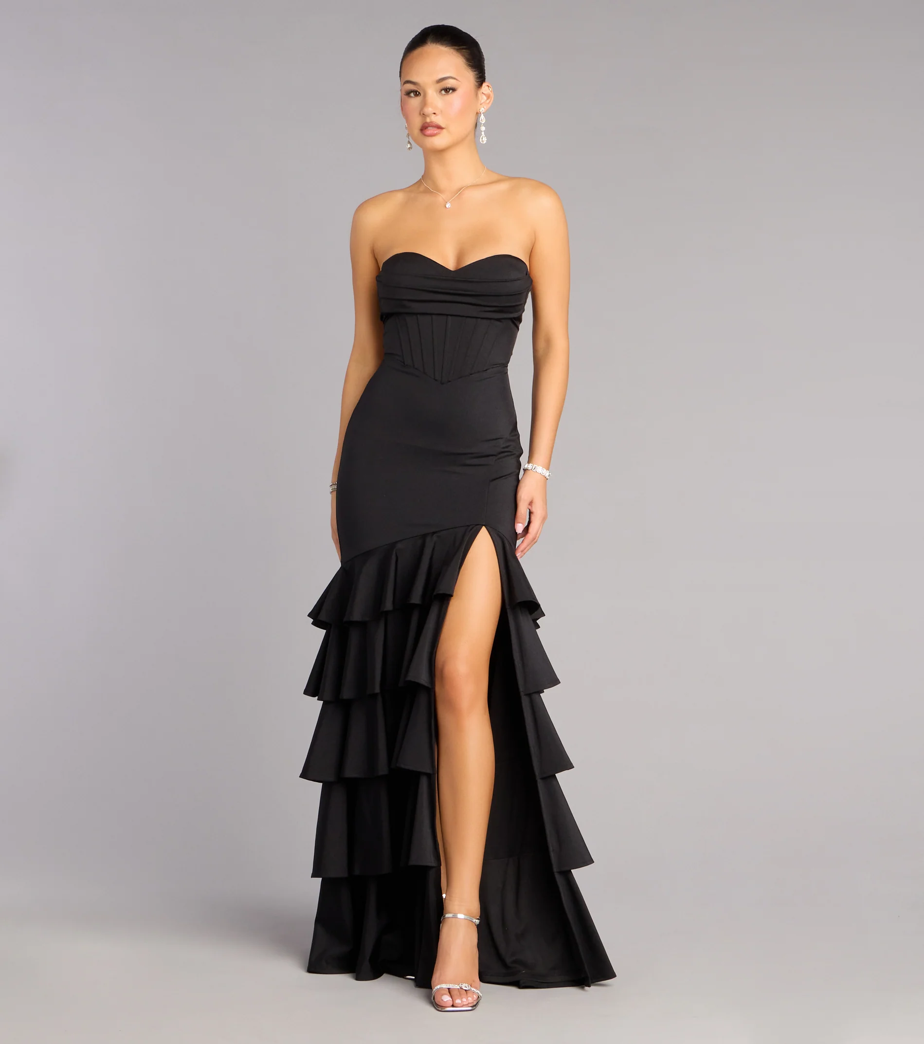 Glamorous Fitted Mermaid Sweetheart Neck Strapless Lace-Up Back Ruffle Prom Dresses