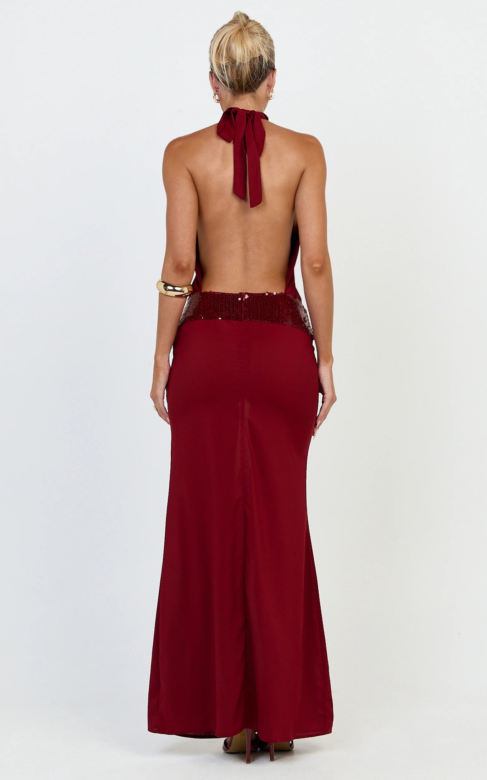 Glamorous Form-Fitting Halter-Neck Sleeveless Tie-Back Floor-Length Sequin-Waist Burgundy Evening Dress