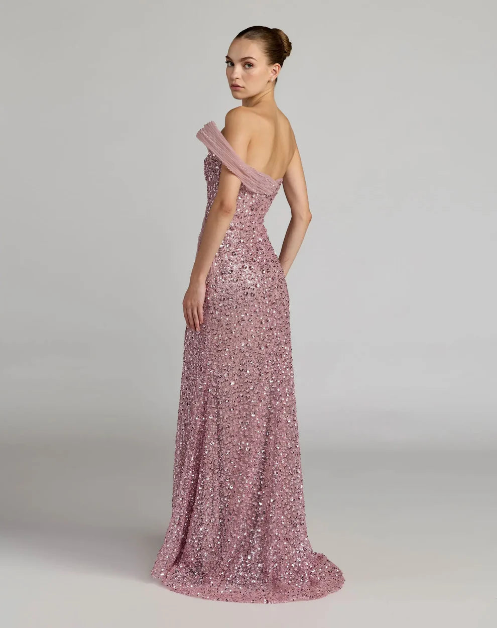 Glamorous Form-Fitting Mermaid Silhouette Off-the-Shoulder Tulle Strap Sequin Maxi Evening Dress